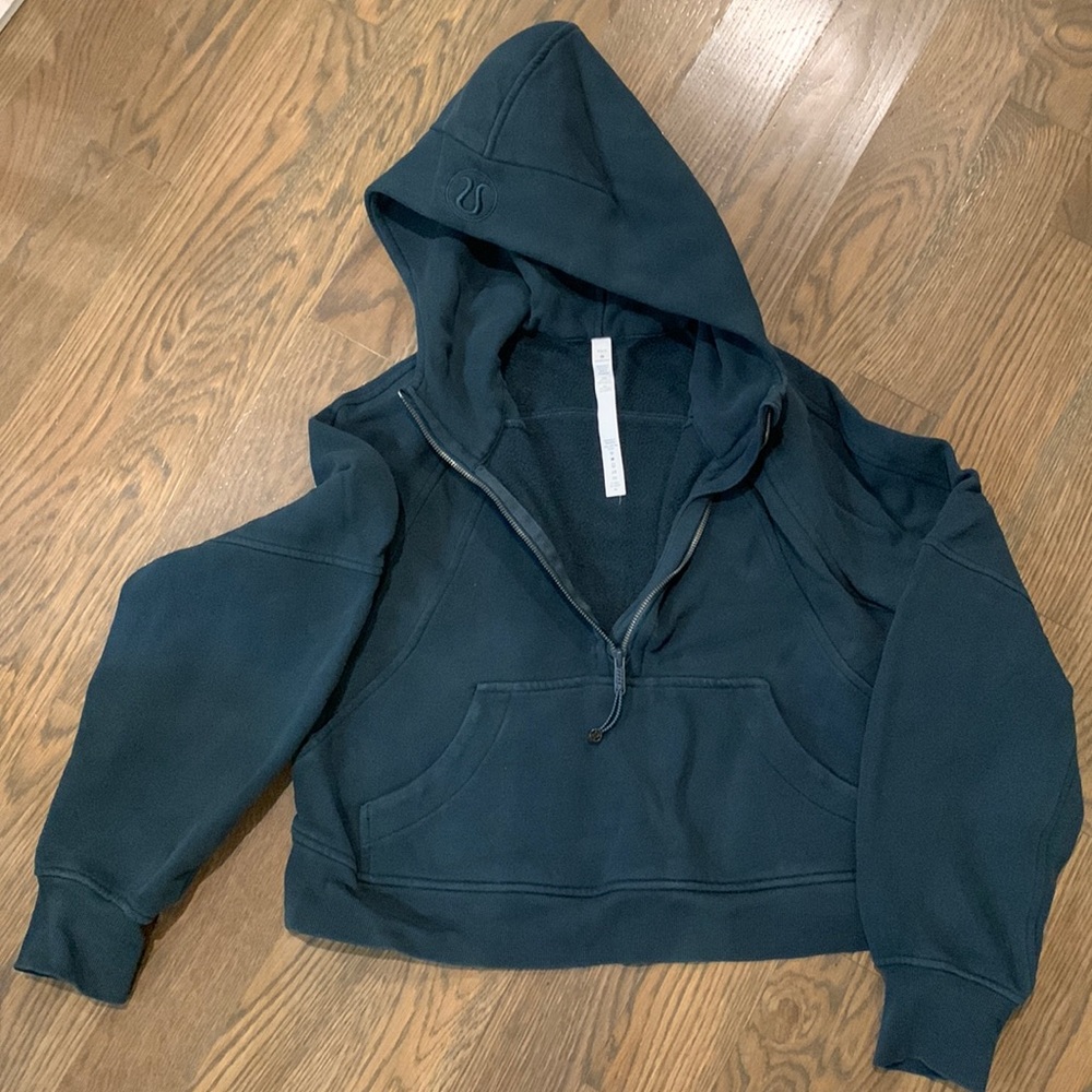 Lululemon Scuba Crop Hoodie